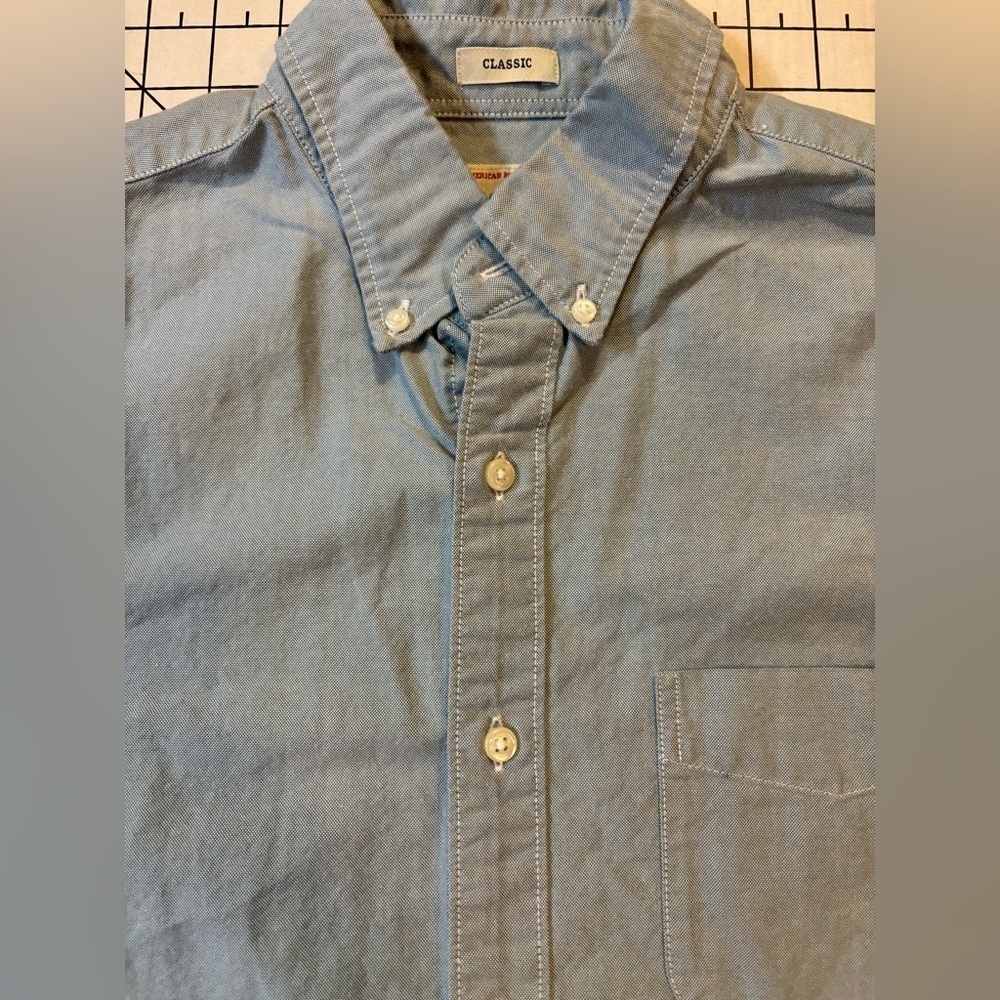 NWOT J. Crew Men’s Size Medium Blue Classic Fit Pima Cotton Button Down Shirt - Picture 4 of 6